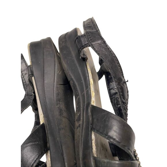 Bare Traps Jovial Wedge Slingback Sandals Leather Strap Medallion Detail 6.5M - Picture 12 of 16